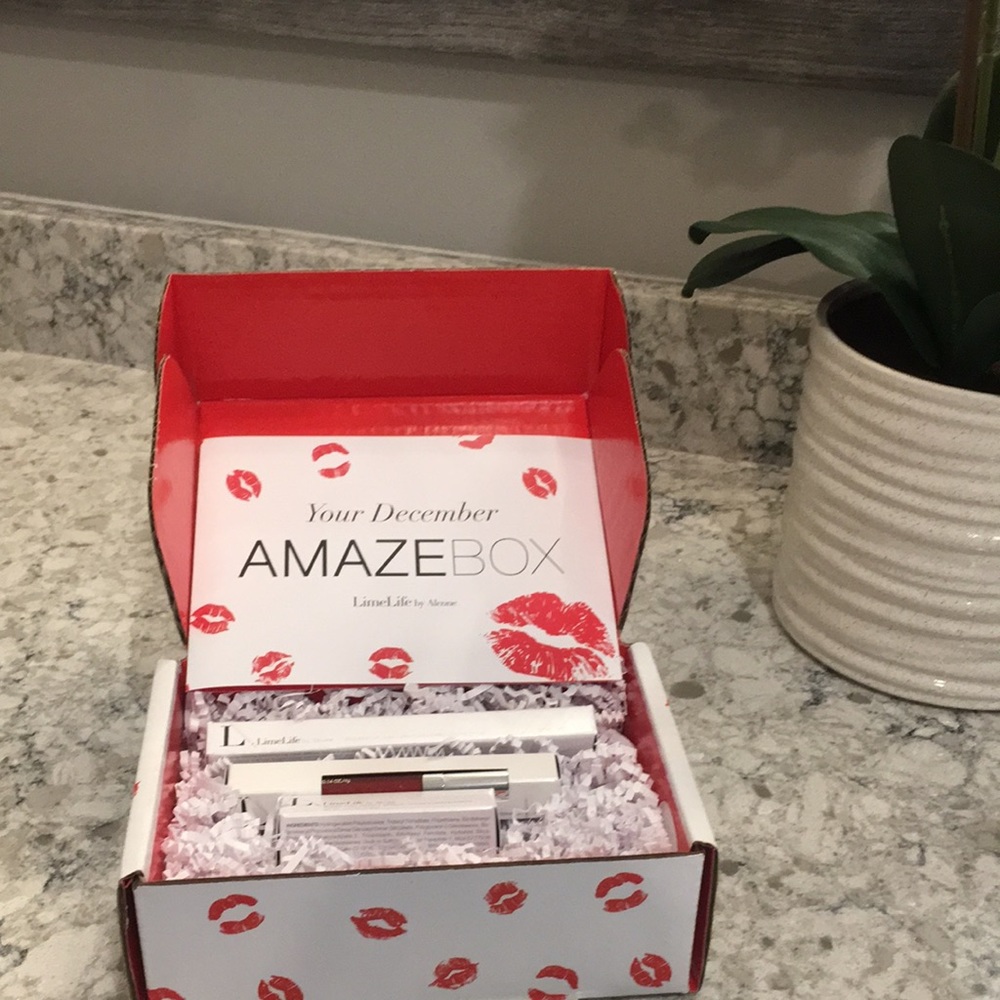 Amaze box